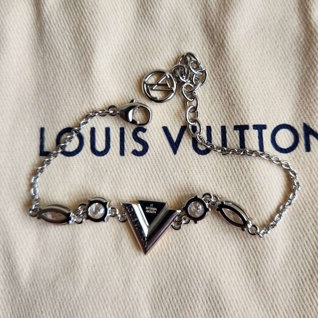 Louis Vuitton Naramek