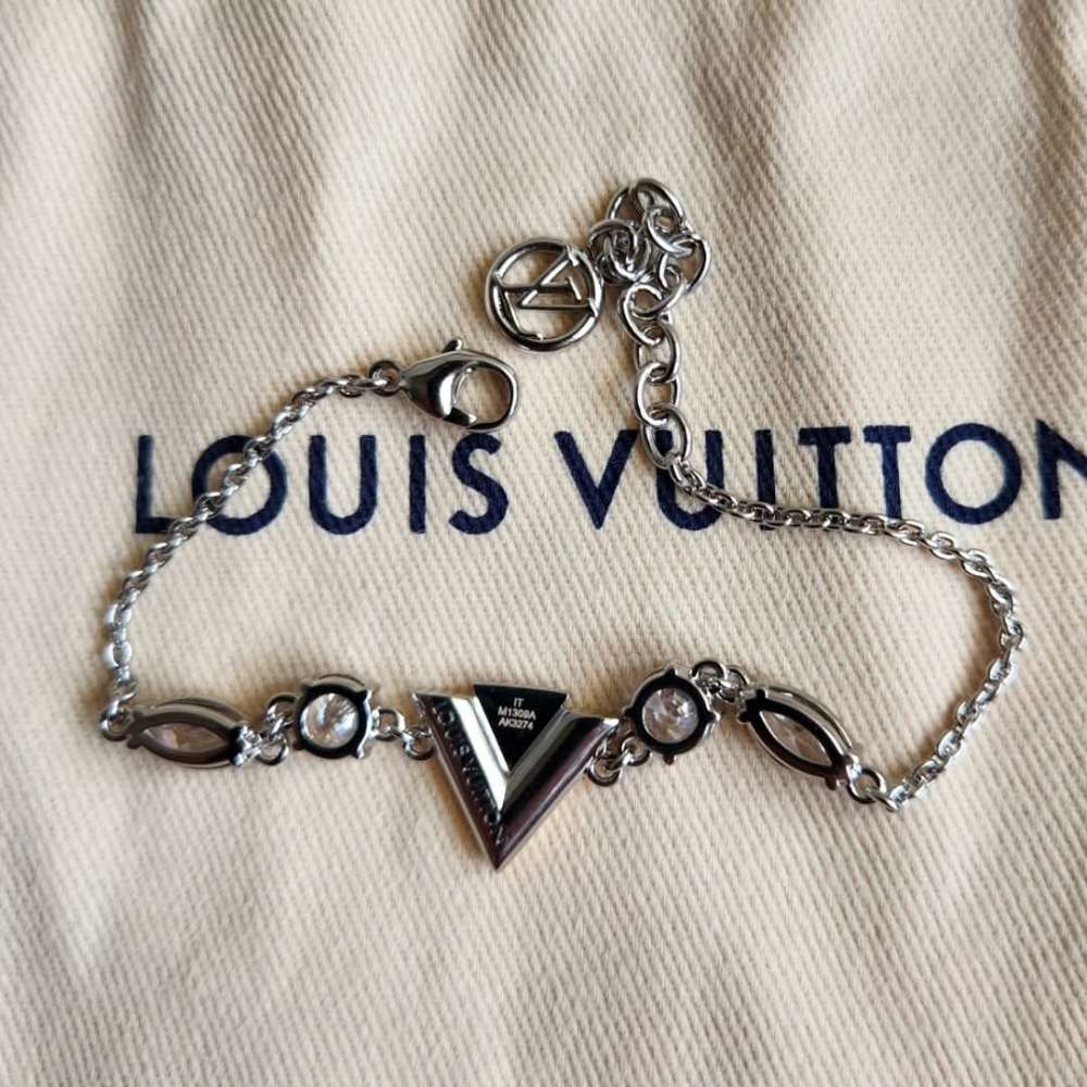 Louis Vuitton Naramek