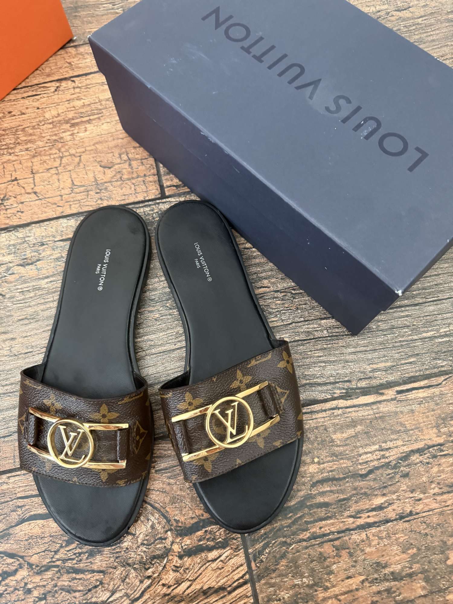 Louis Vuitton šlapky