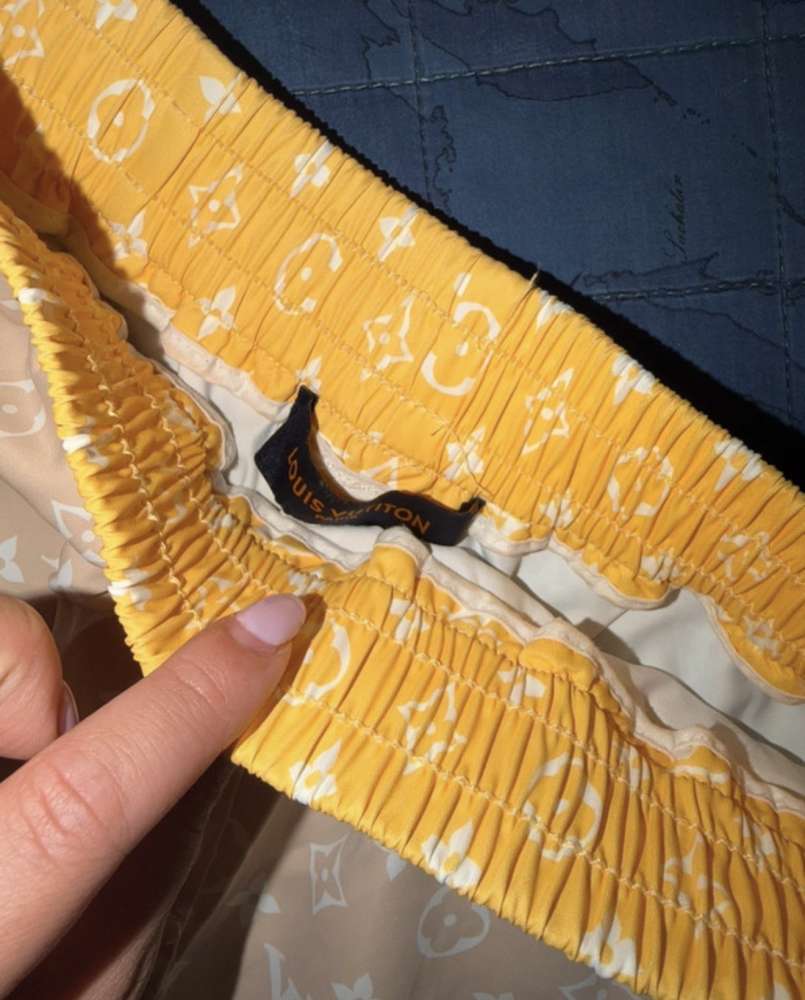 Louis Vuitton kratasy