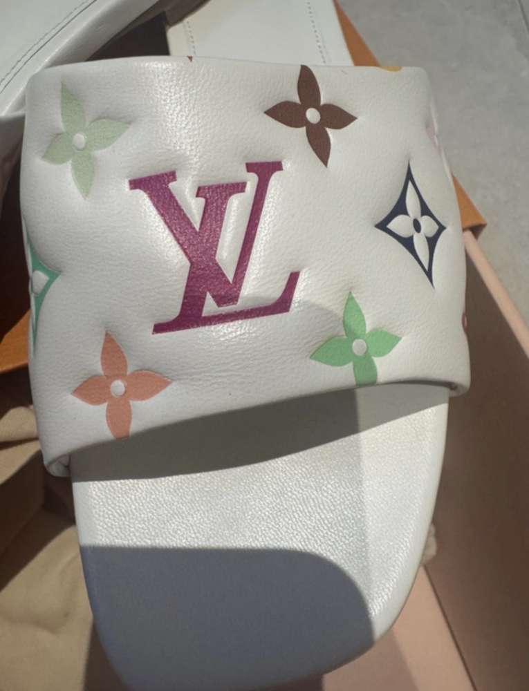 Louis Vuitton Murakami šľapky