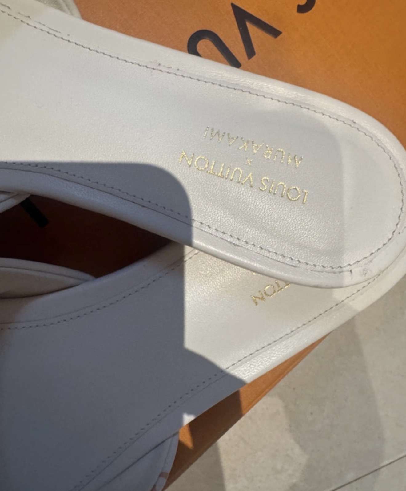Louis Vuitton Murakami šľapky