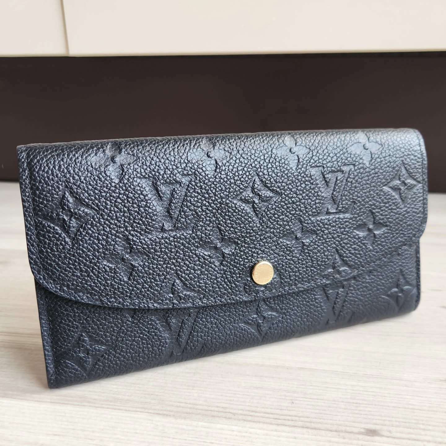 Louis Vuitton Emilie