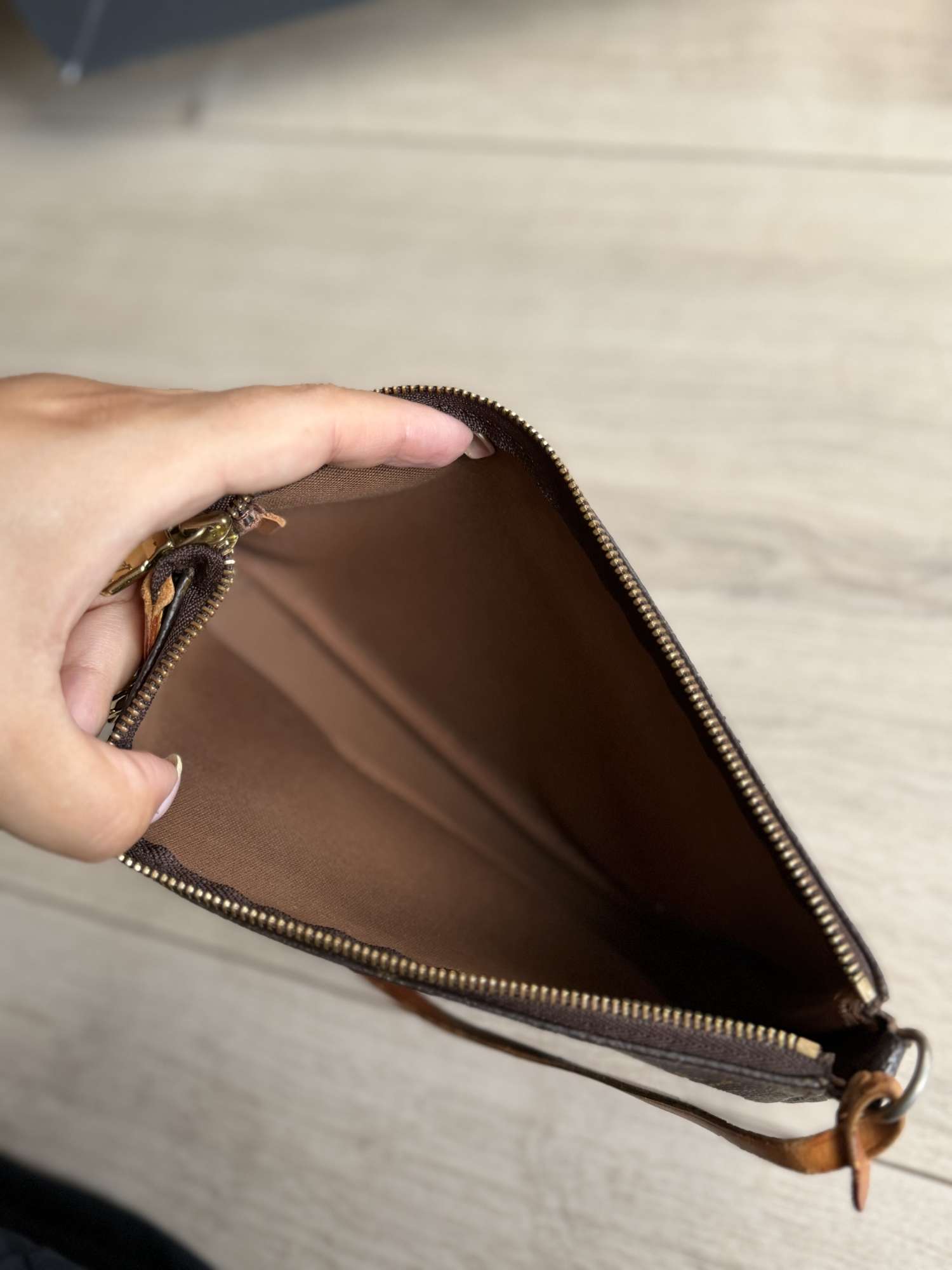 Louis Vuitton Pochette