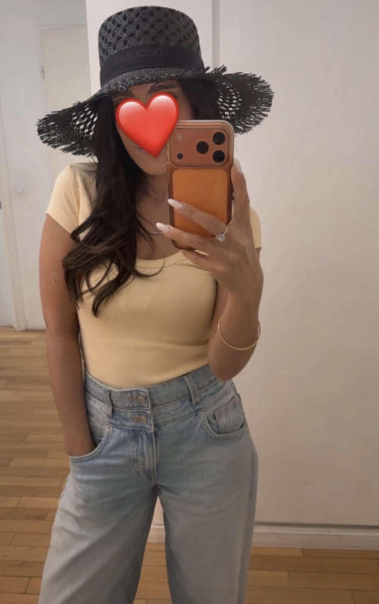 Dior klobúk