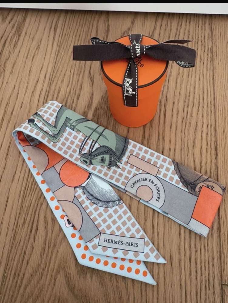 Hermes twilly