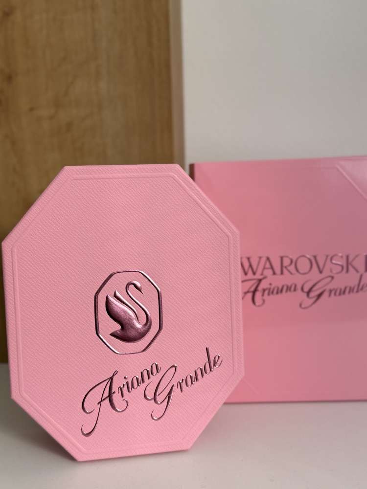 Ariana Grande x Swarovski náhrdelník