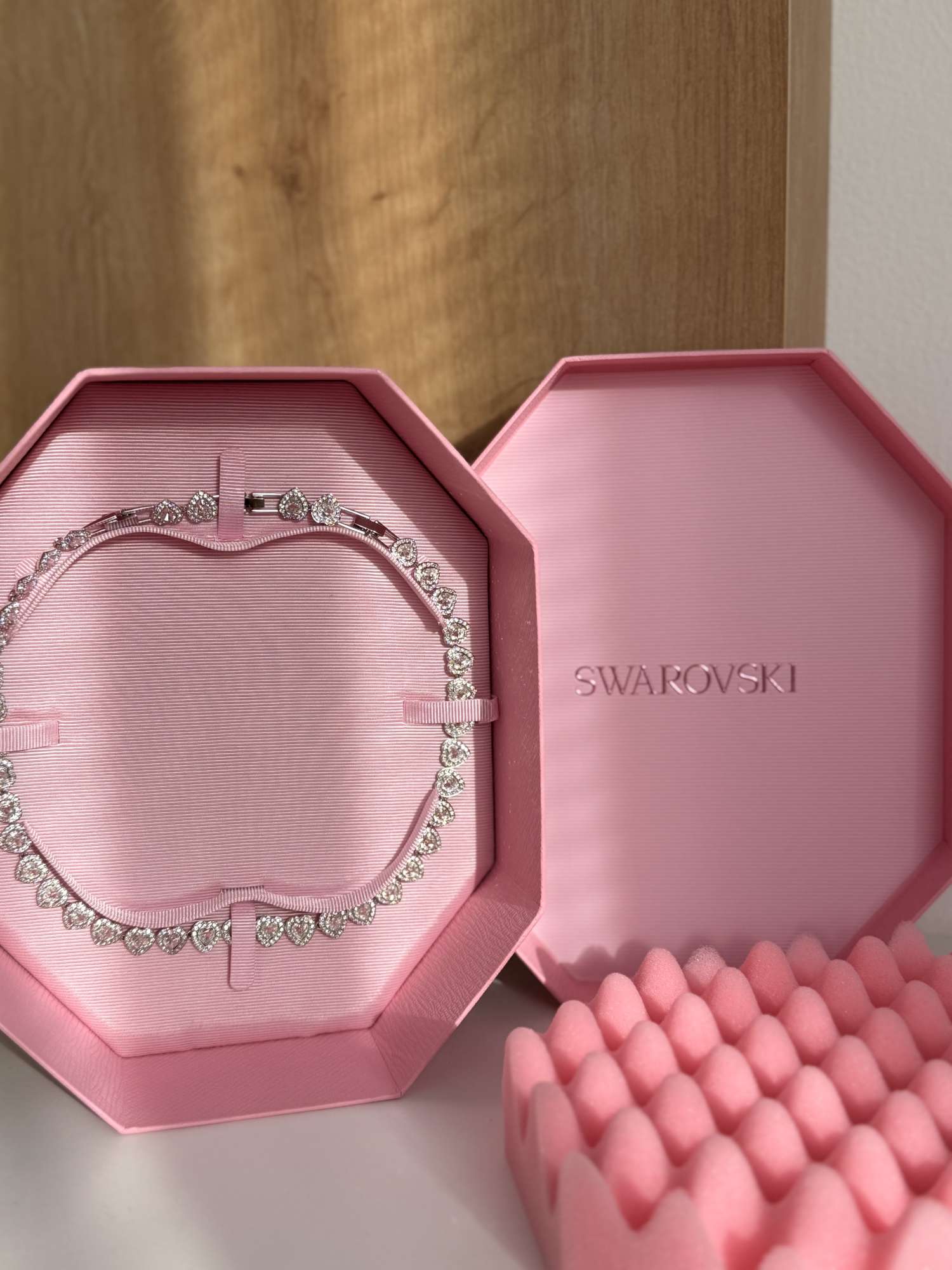Ariana Grande x Swarovski náhrdelník
