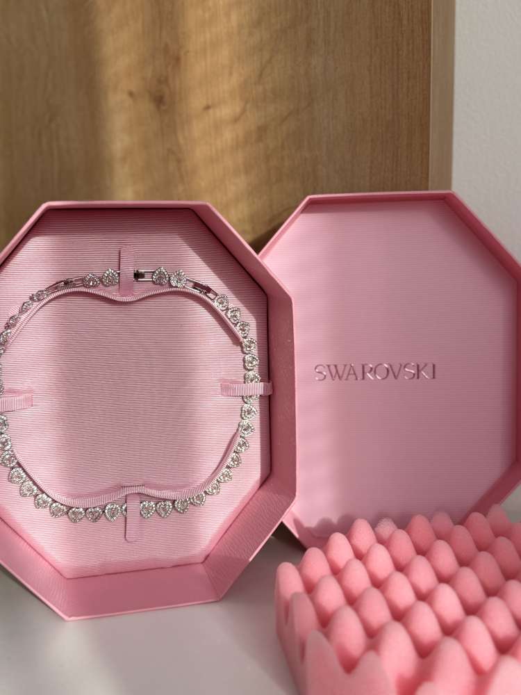 Ariana Grande x Swarovski náhrdelník
