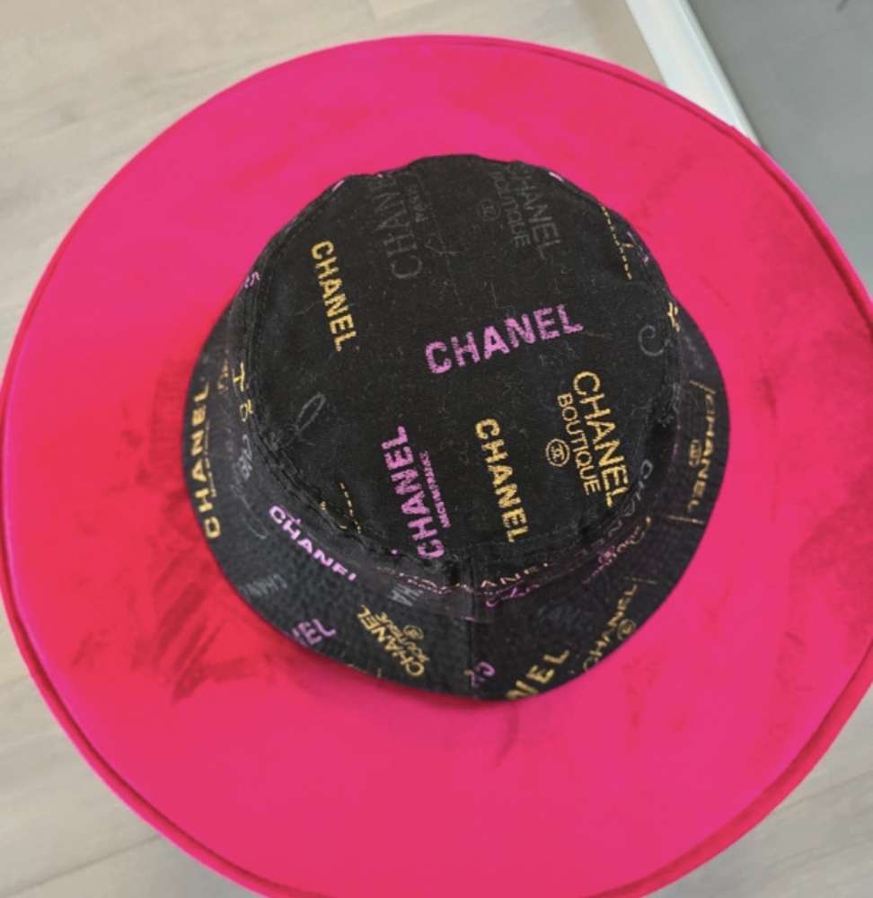 Chanel klobuk