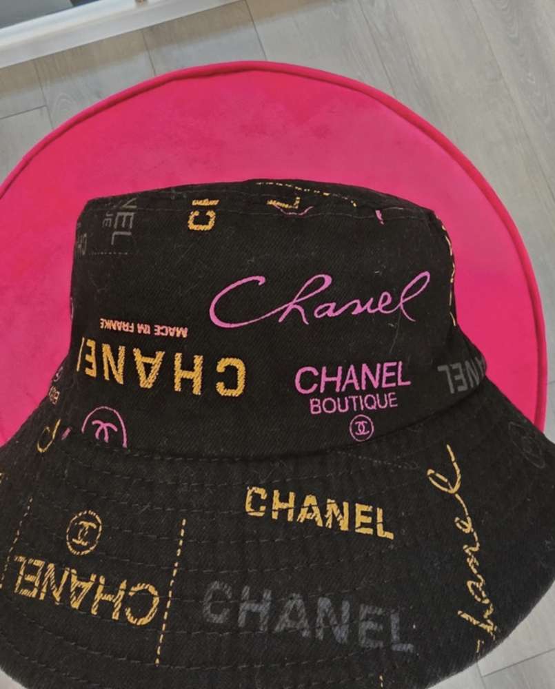 Chanel klobuk