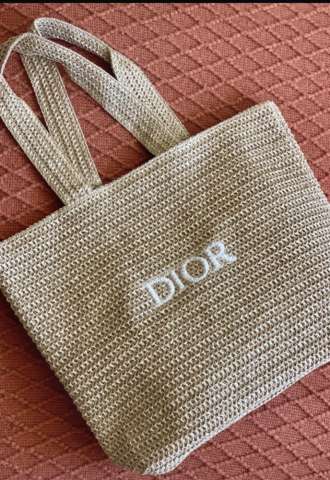 https://vipluxury.sk/Dior Kabelka