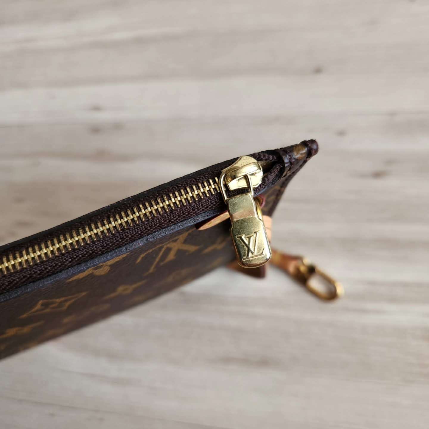 Louis Vuitton Pochette