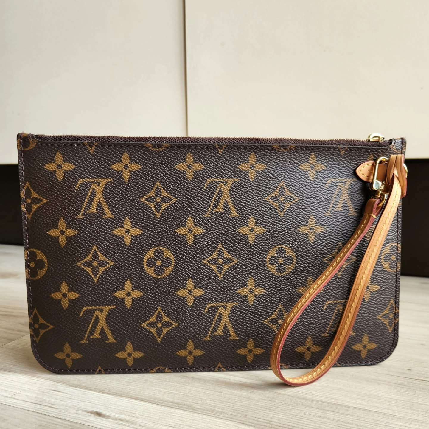 Louis Vuitton Pochette