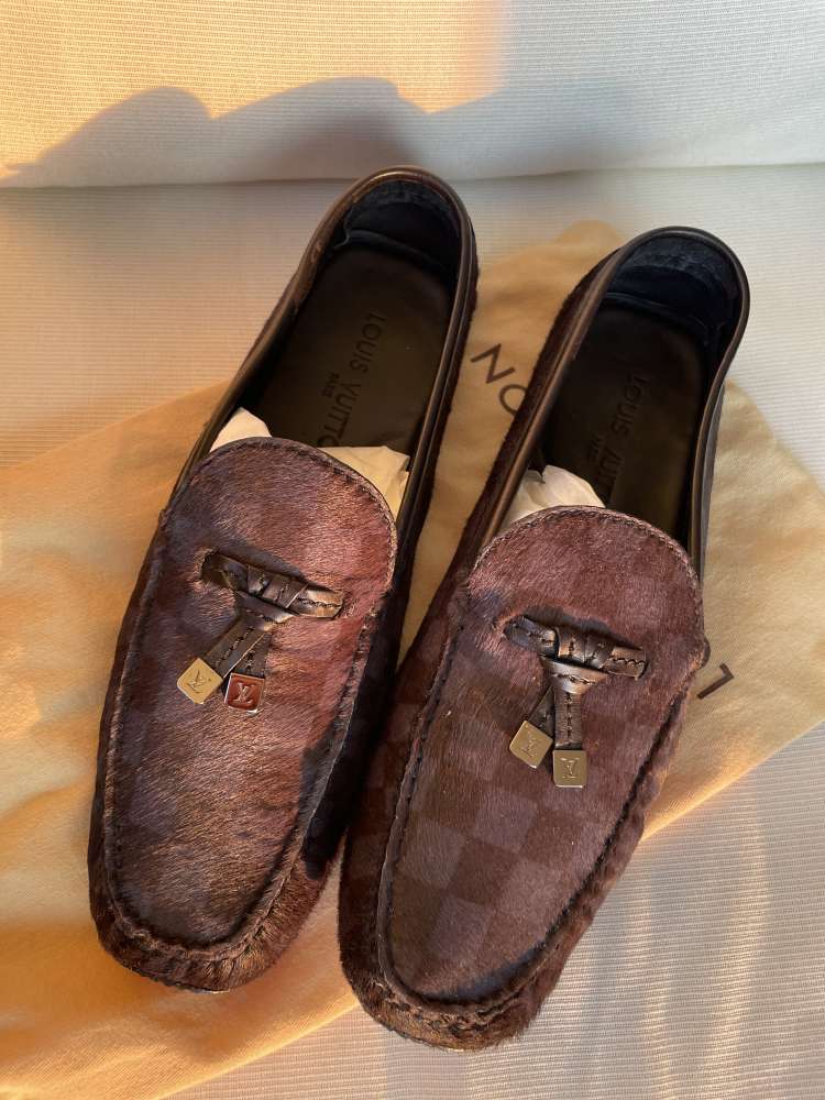 Louis Vuitton mokasíny z poníka
