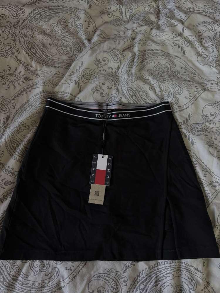 Tommy Jeans sukna