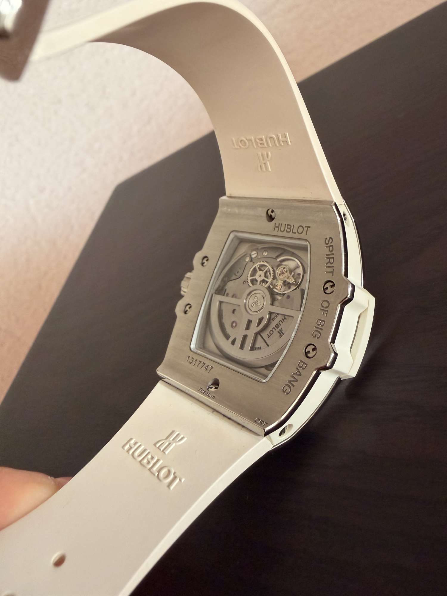 Hublot Spirit of Big Bang Titanium White Diamonds – Full Set
