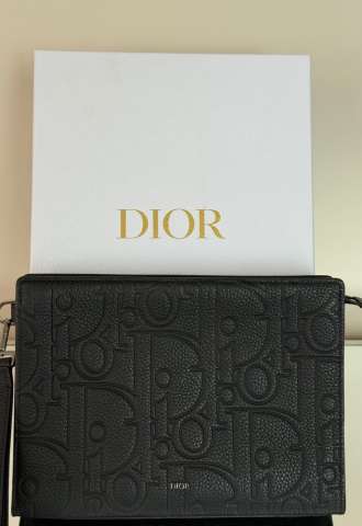https://vipluxury.sk/Dior clutch
