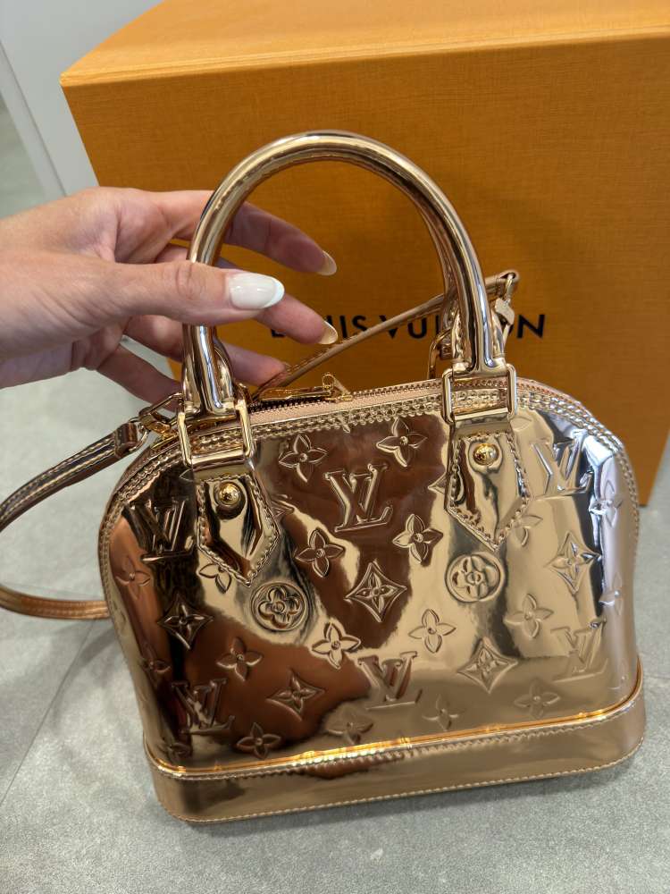 Nová limitka LV SKI kabelka Rose gold