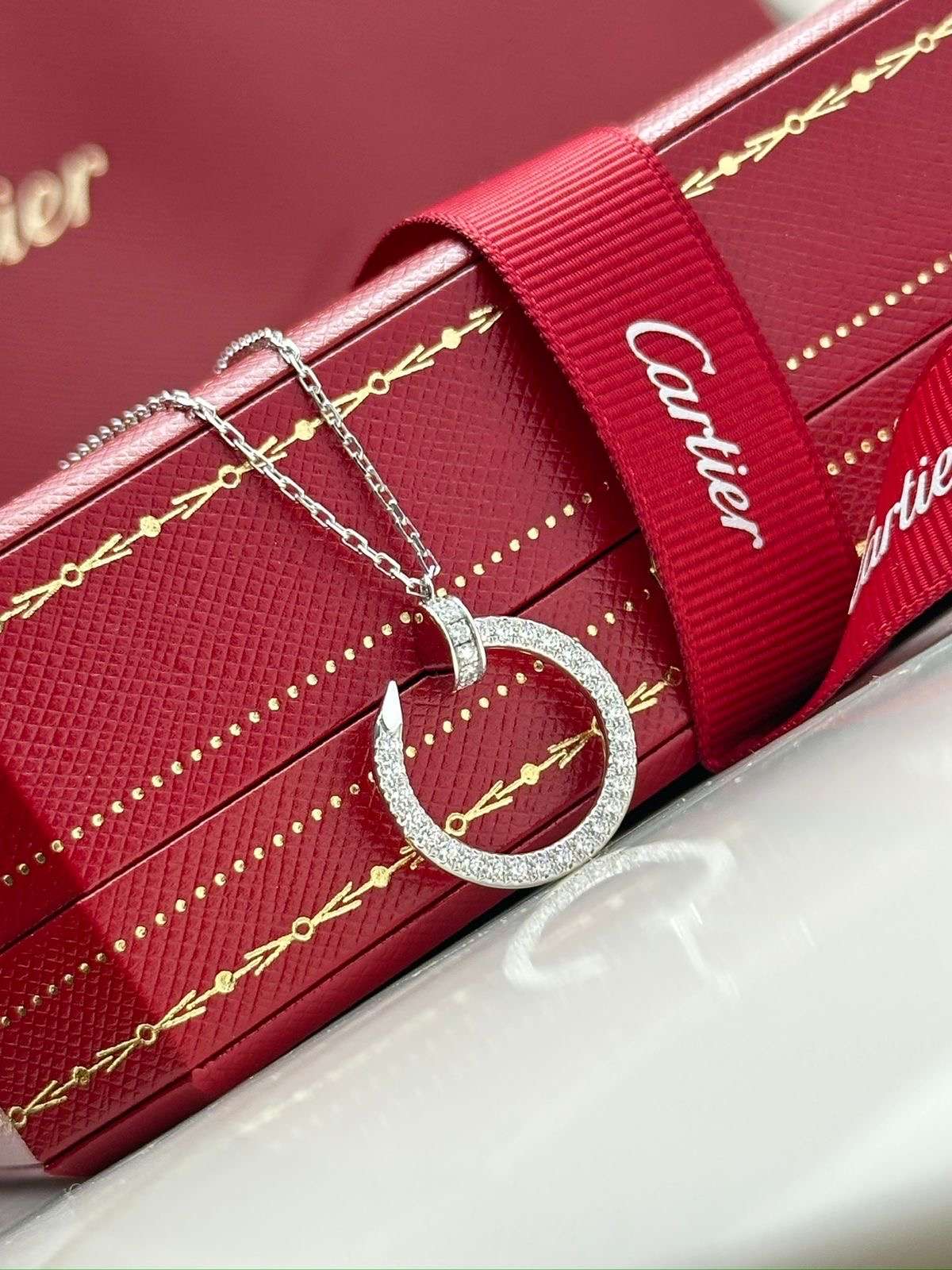 Cartier Juste un clou nahrdelnik