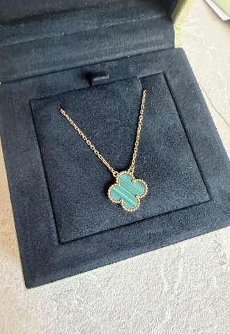 https://vipluxury.sk/Van Cleef & Arpels nahrdelník Alhambra