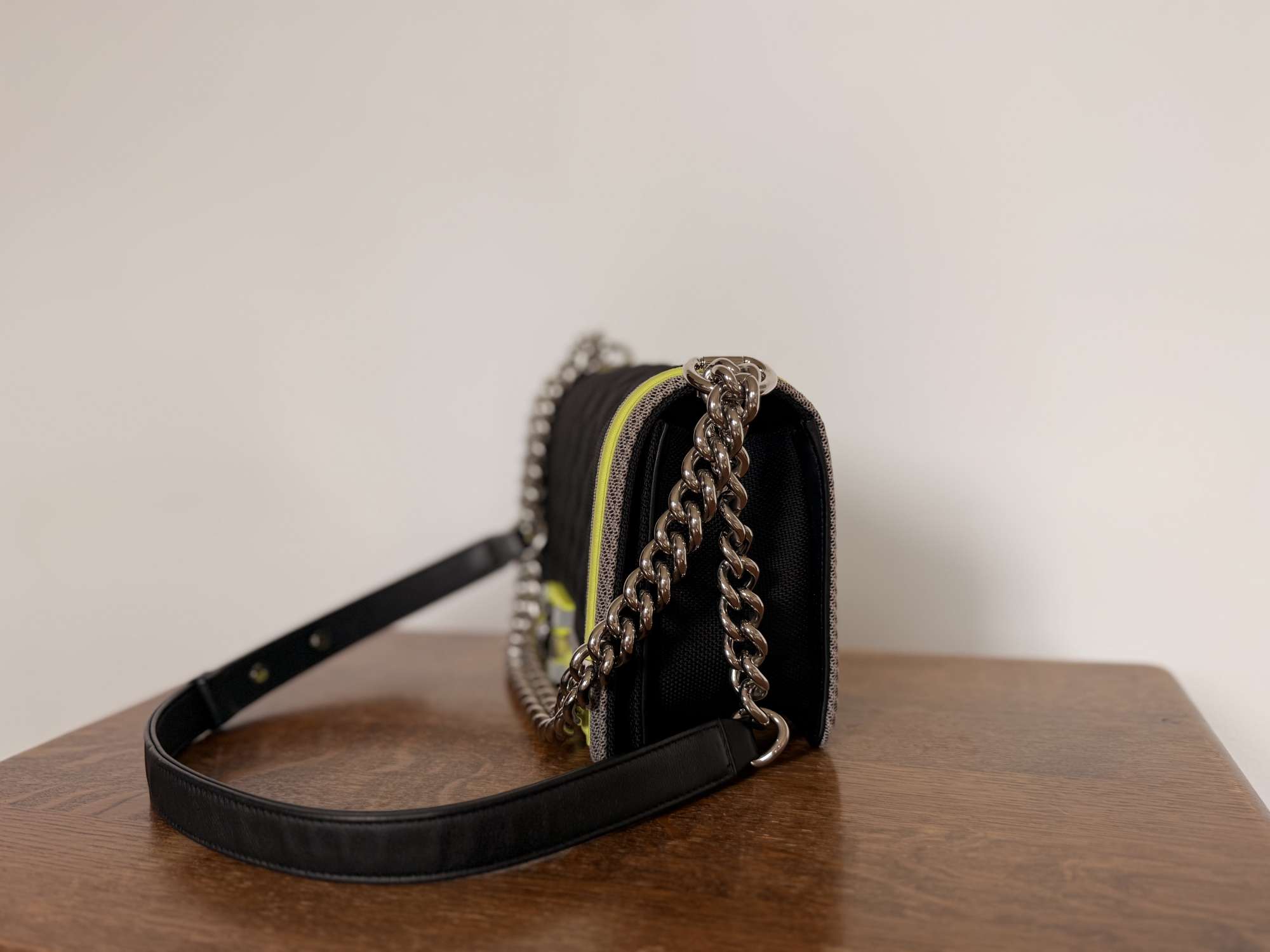 Chanel Boy medium