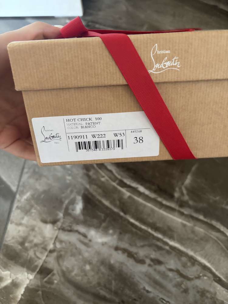 Christian Louboutin Hot Chick 100