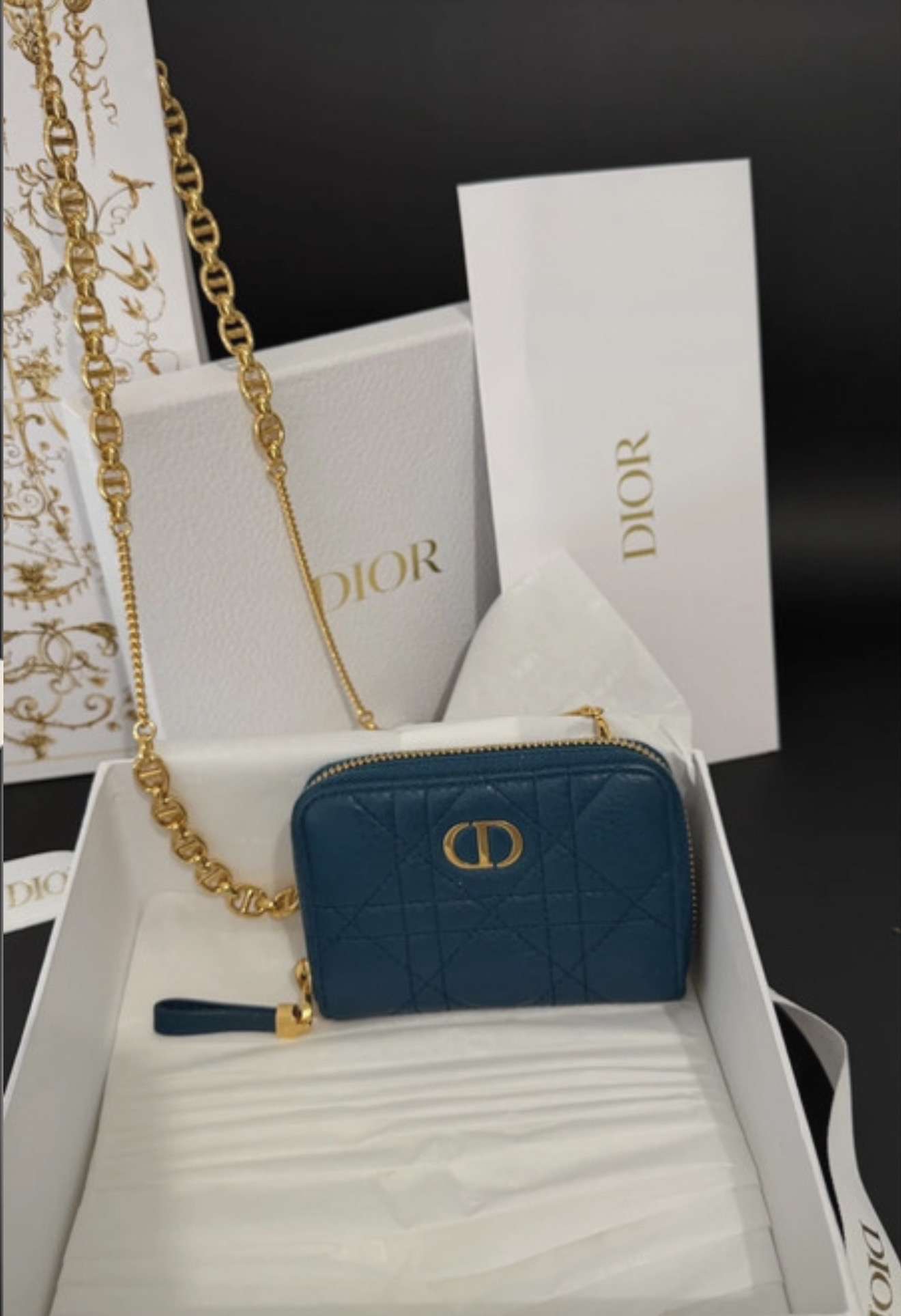 Dior crossbody peňaženka
