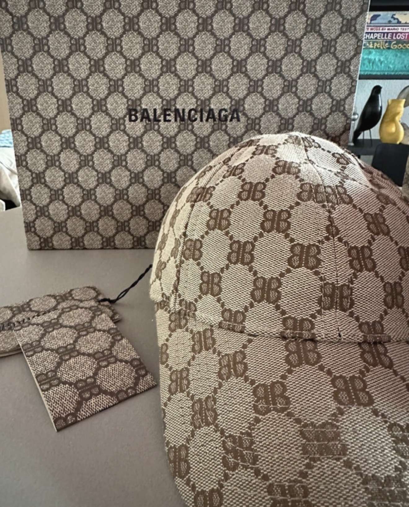 Gucci Balenciaga šiltovka