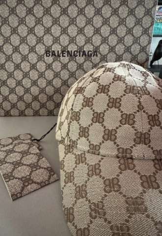 https://vipluxury.sk/Gucci Balenciaga šiltovka