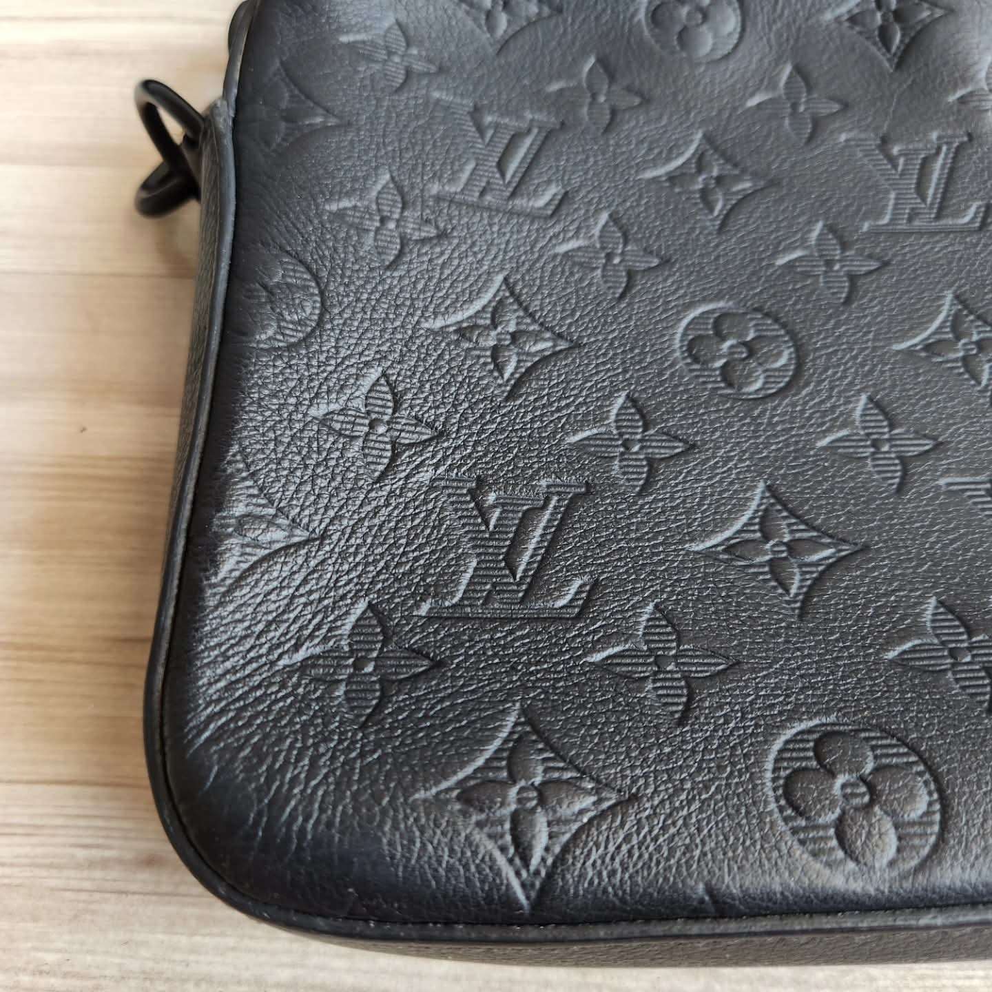 Louis Vuitton Messenger