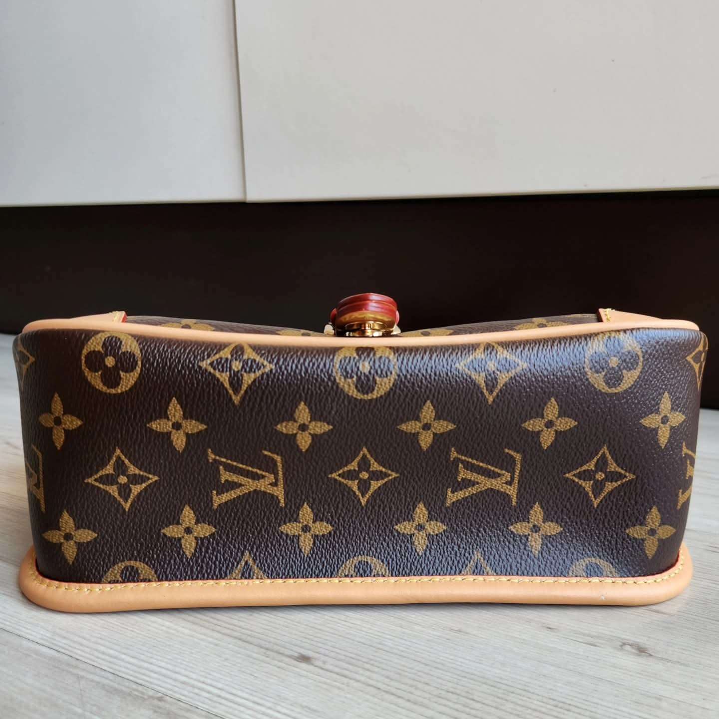Louis Vuitton Diane
