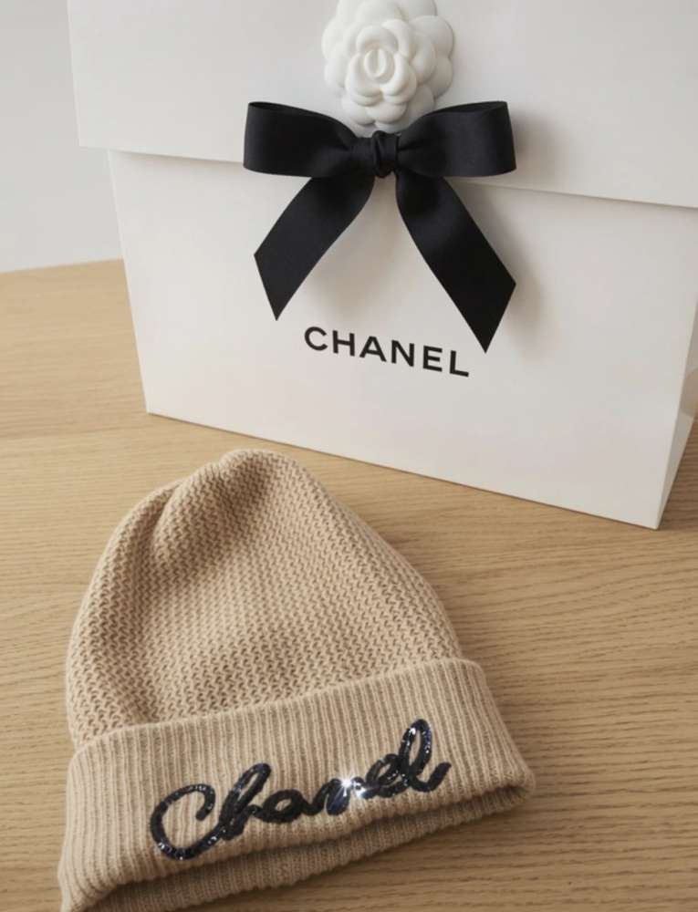 Chanel čiapka