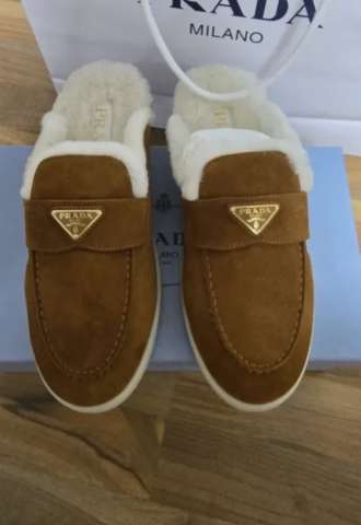 https://vipluxury.sk/Prada šľapky