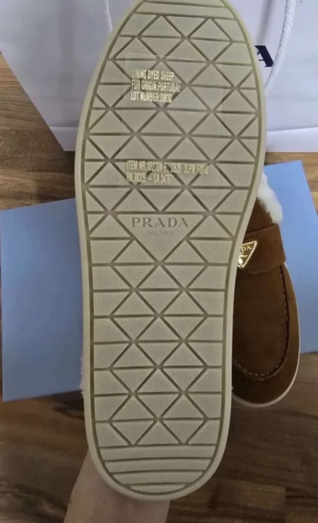 Prada šľapky