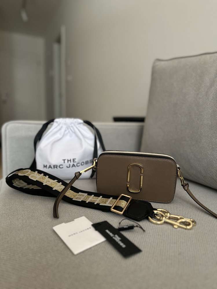 Marc Jacobs Snapshot