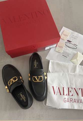 https://vipluxury.sk/Valentino Garavani loafers