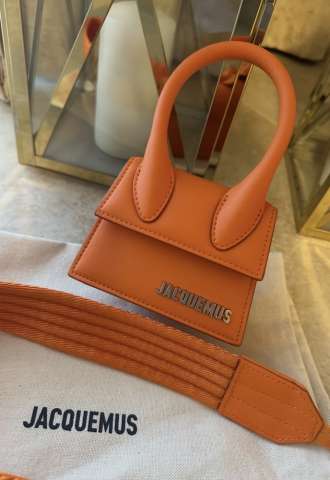 https://vipluxury.sk/Oranzova kabelka Jacquemus Le Chiquito leather tote bag