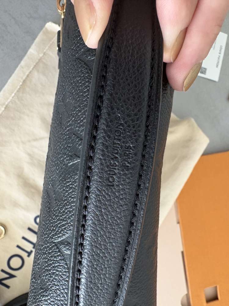 Louis Vuitton Pochette Métis