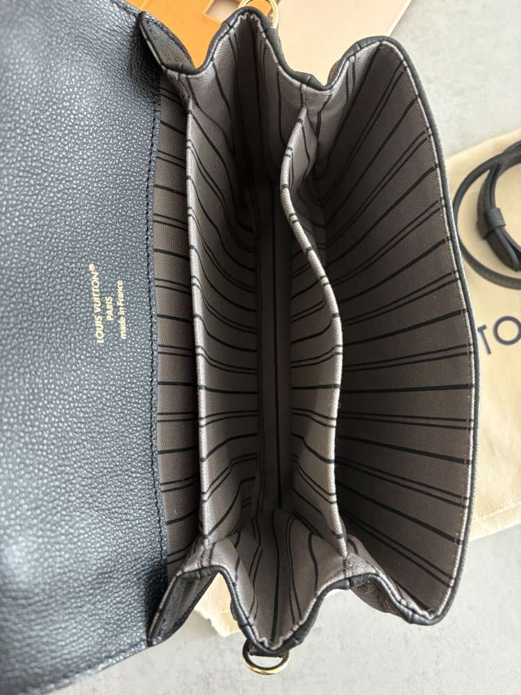 Louis Vuitton Pochette Métis