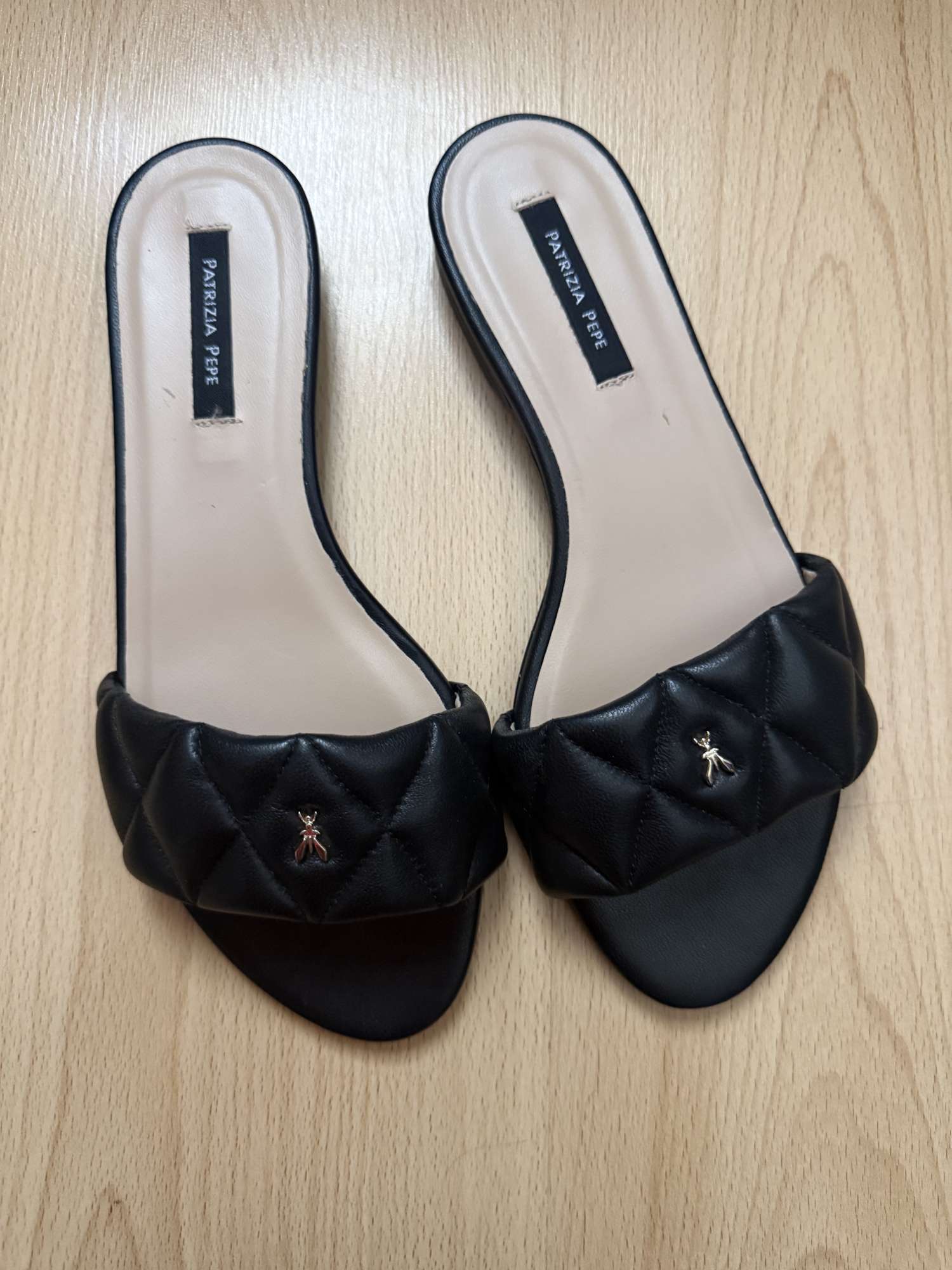 Nenosené šľapky Patrizia Pepe 36
