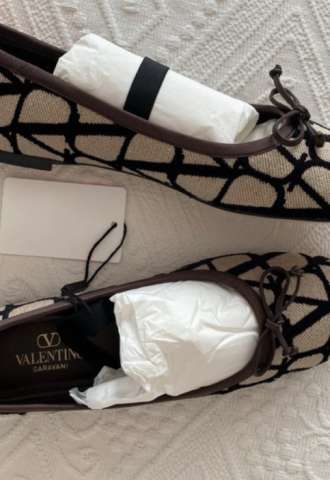 https://vipluxury.sk/VALENTINO espadrille
