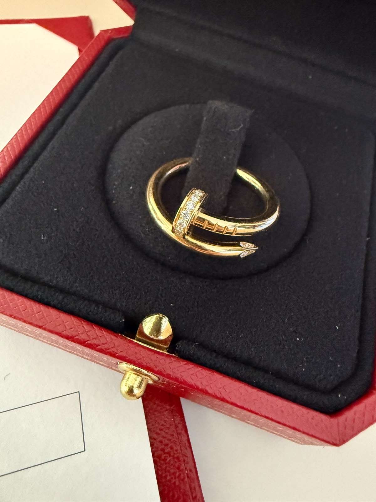 Cartier juste un clou prsteň