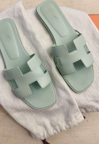 https://vipluxury.sk/Hermes oran