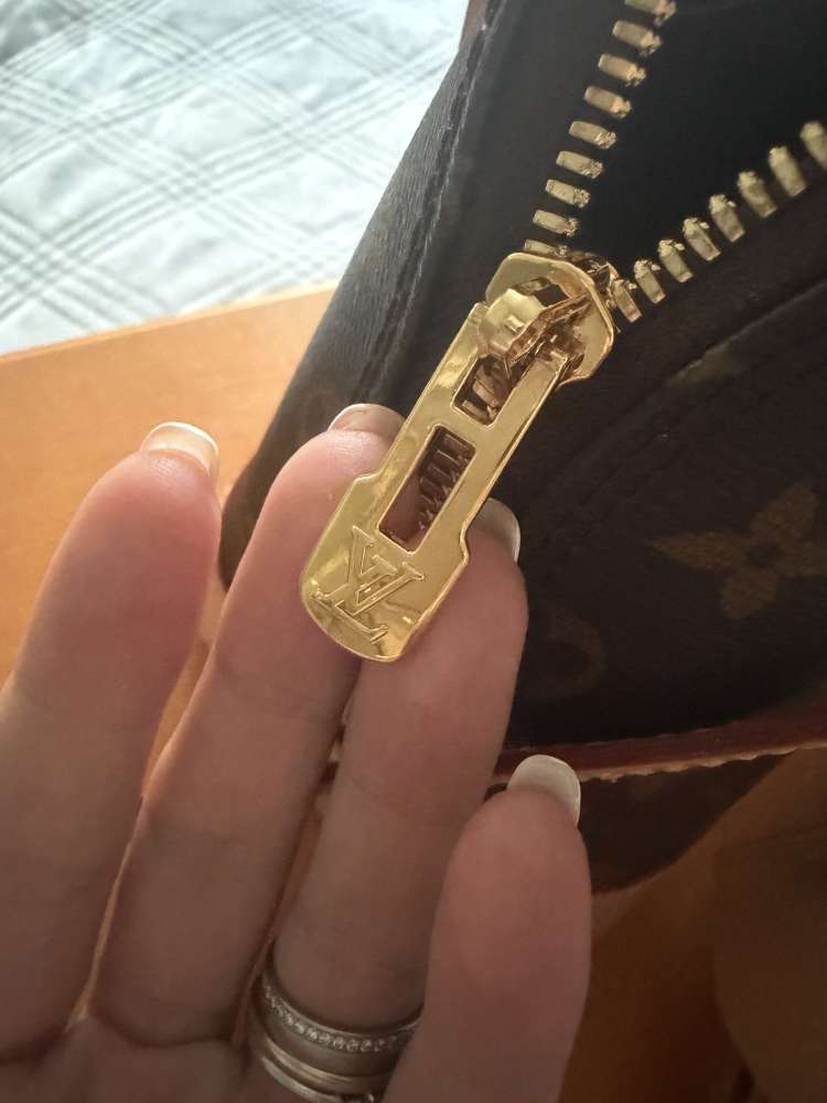 Louis Vuitton Alma BB — Monogram Canvas 🤍