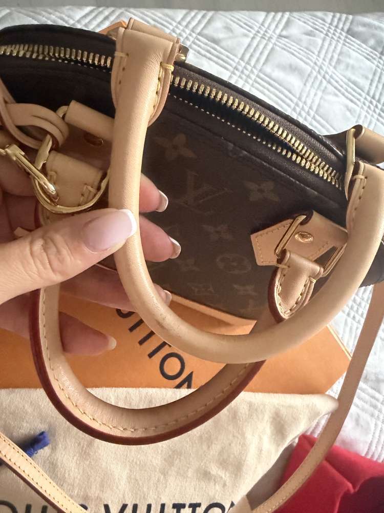 Louis Vuitton Alma BB — Monogram Canvas 🤍