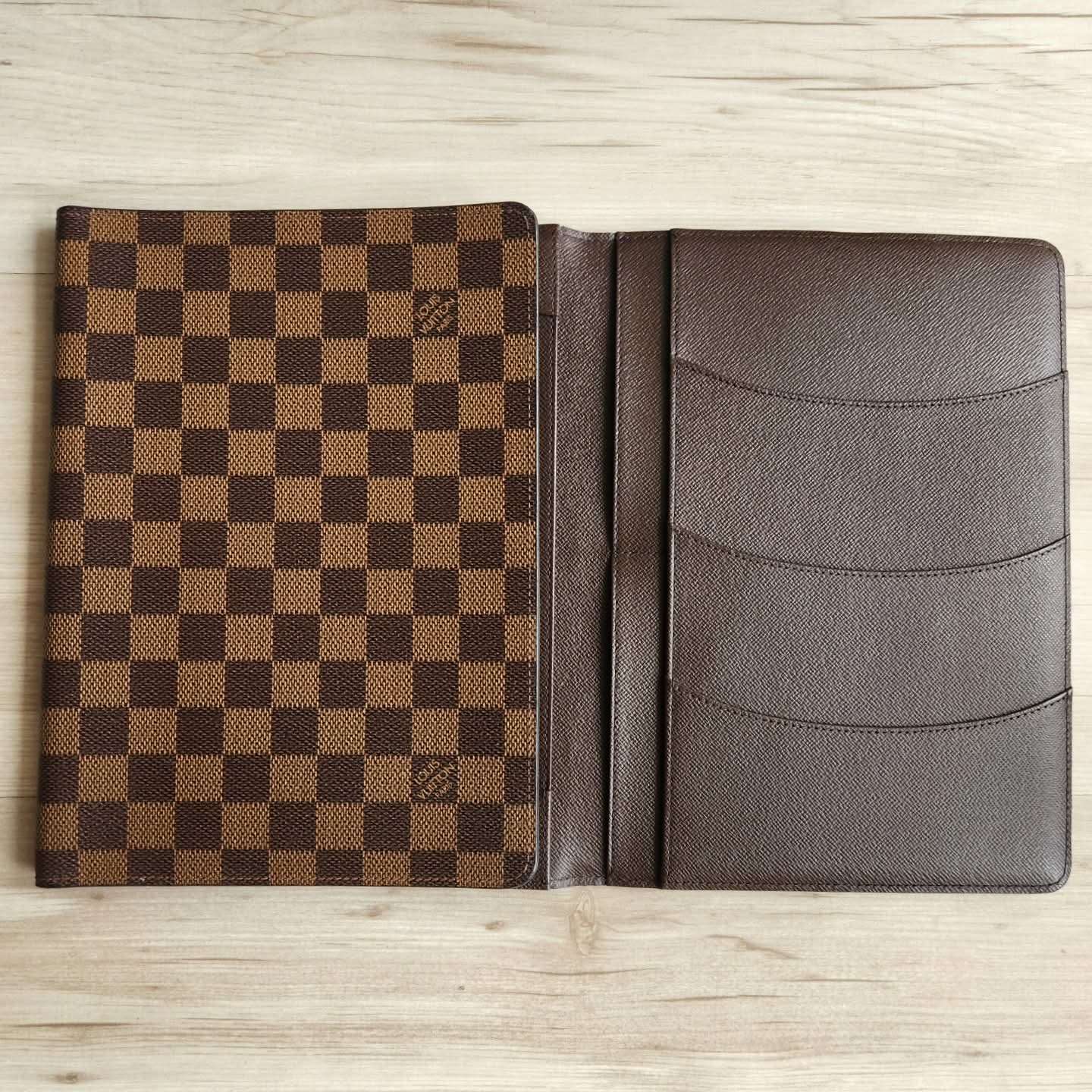 Louis Vuitton Cover