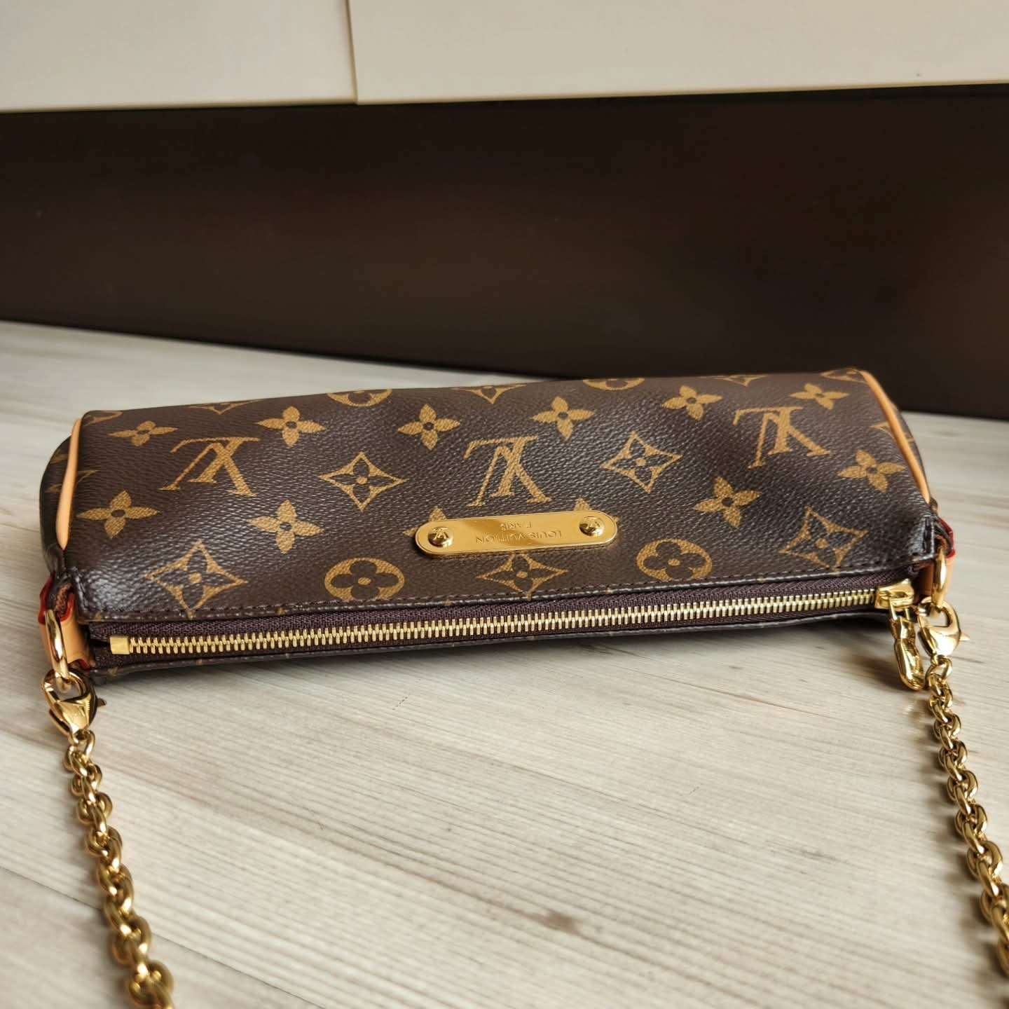 Louis Vuitton Eva