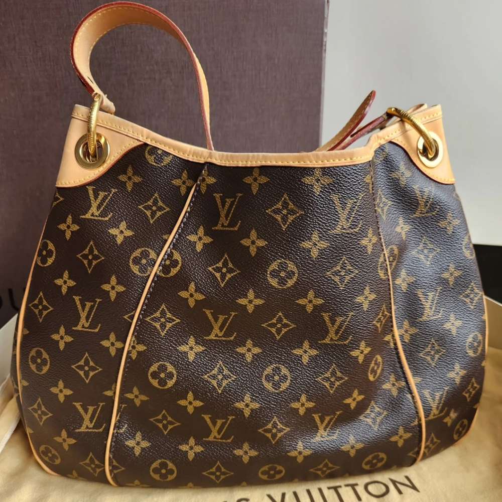 Louis Vuitton Galliera PM