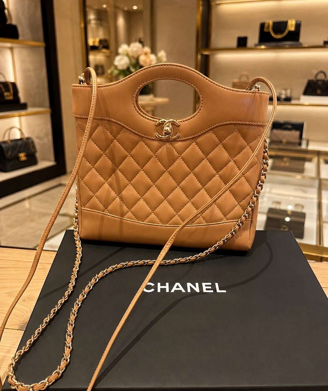 Chanel 31 mini shopping bag